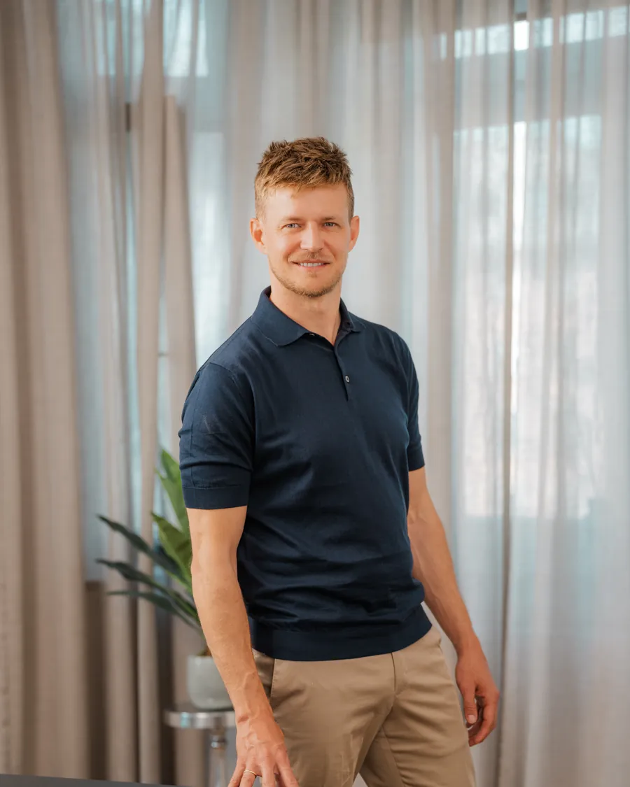 Dr. Fabian Weinschenk, Facharzt für Plastische und Ästhetische Chirurgie, ärztliche Leitung der Praxis Ästhetik am Isartor München